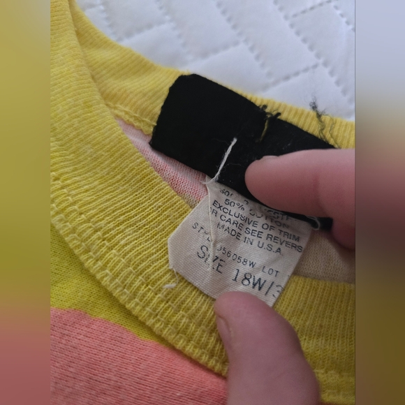 Vintage Carlton Single Stitch 80s 90s Striped Beach 3 Games Tee - Picture 6 of 6